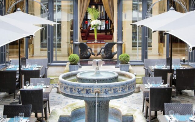 Welcome to the Hôtel California !