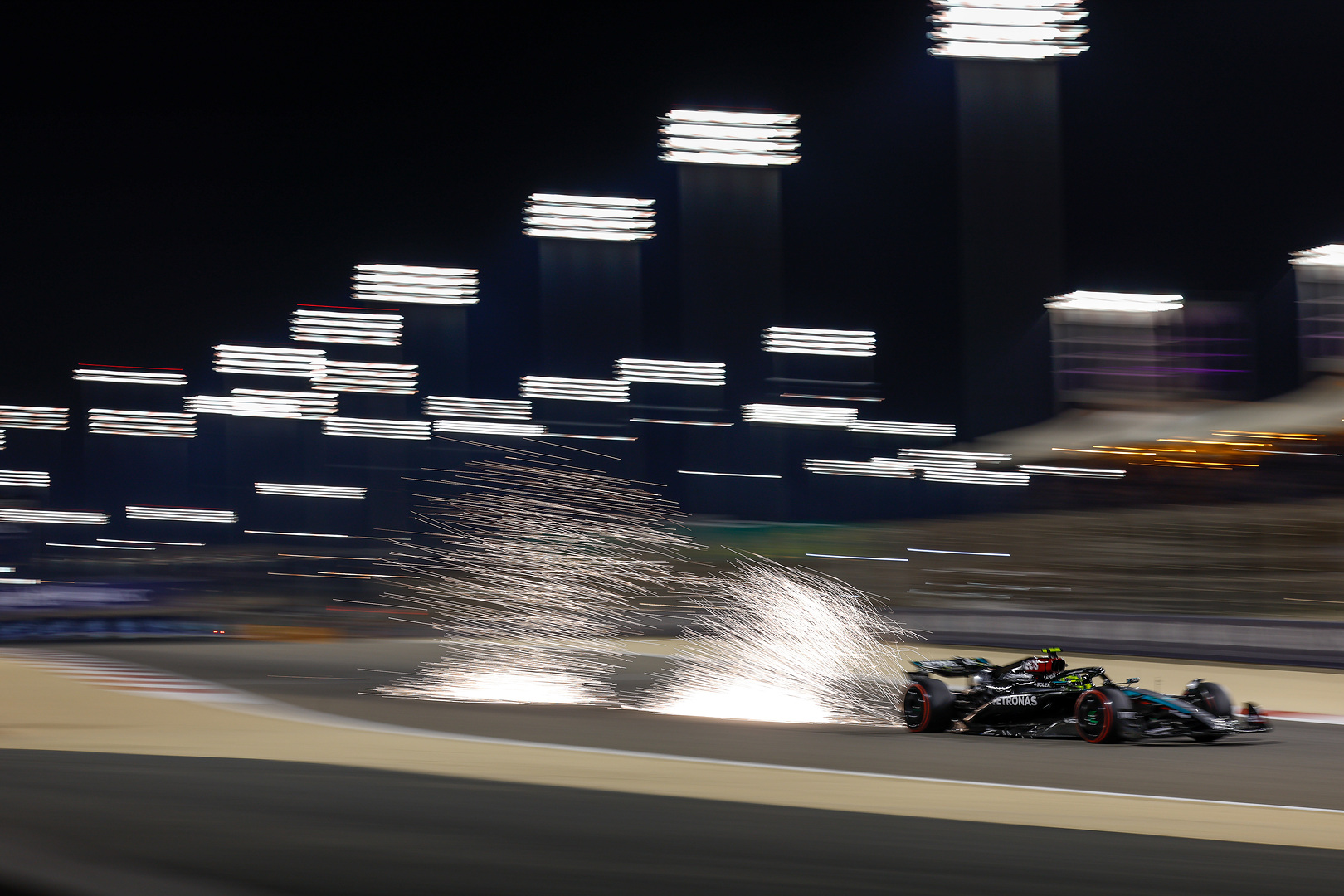 MERCEDES-AMG PETRONAS