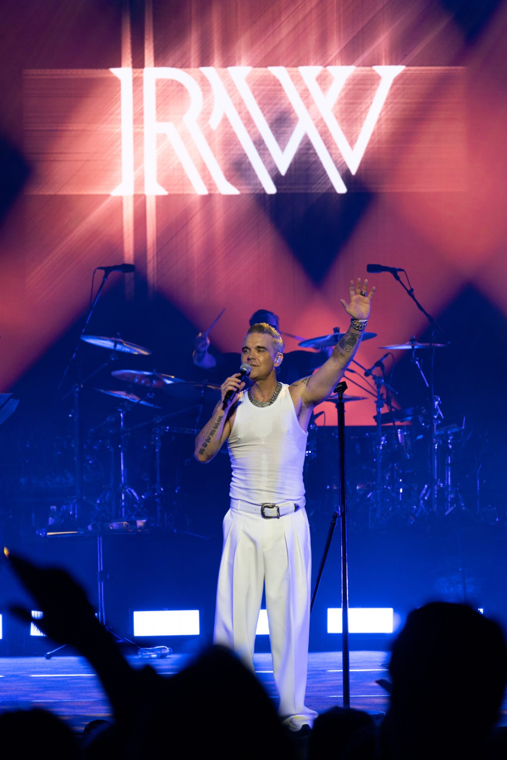 ROBBIE WILLIAMS
