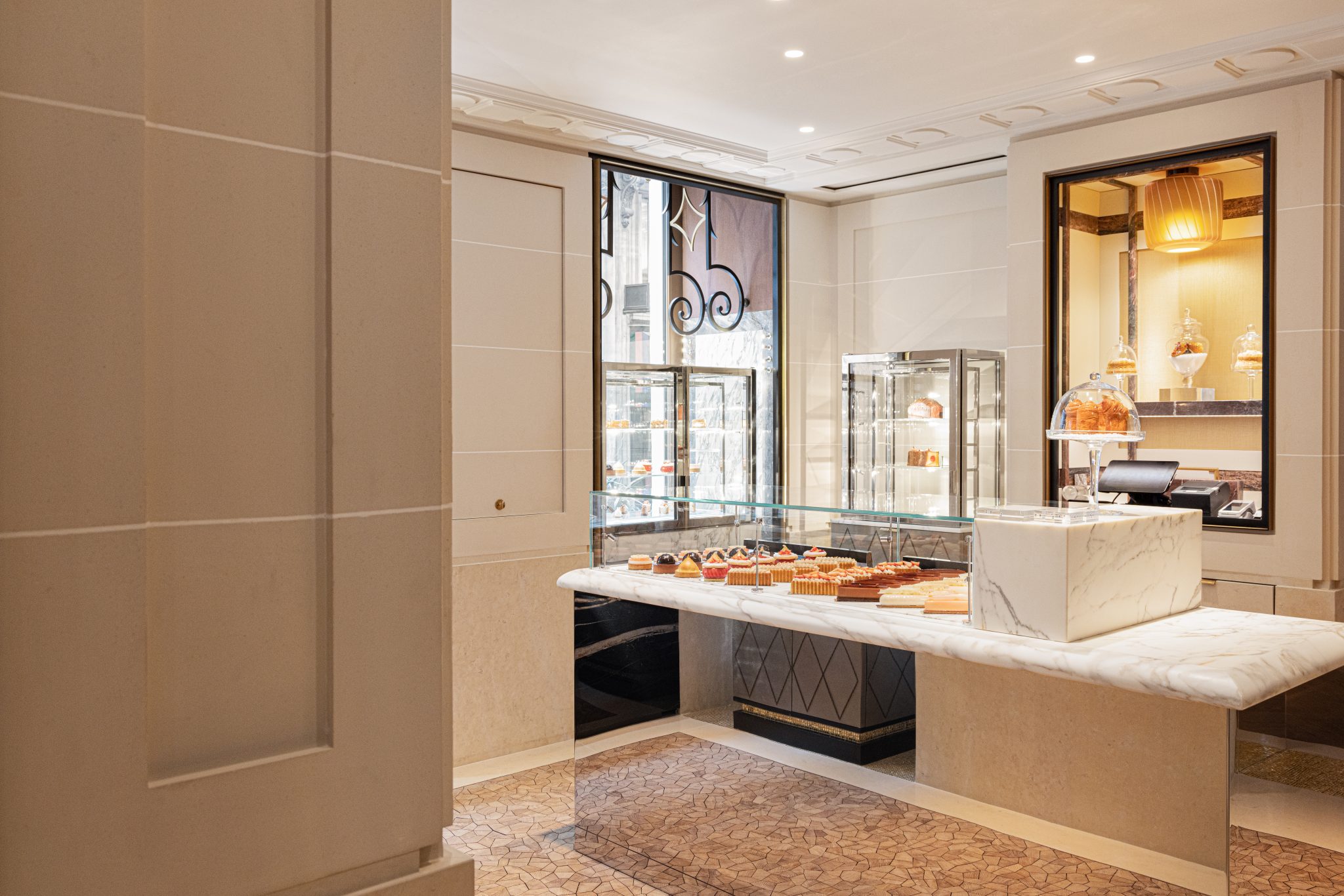 bellot 2023 04 hotel de crillon 2280