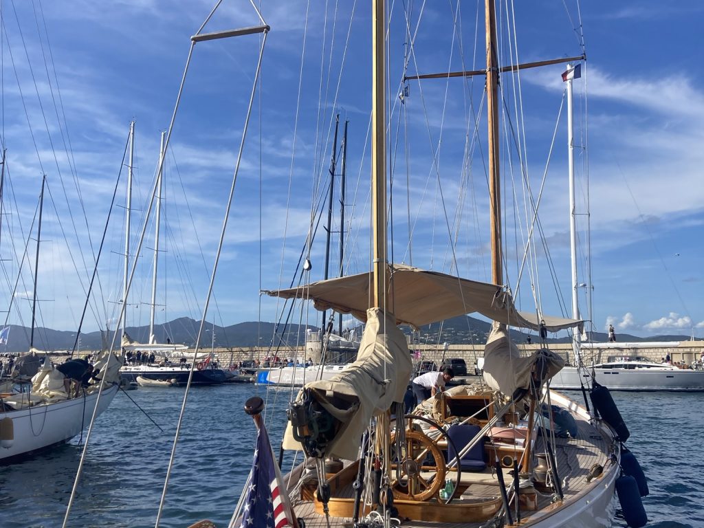 Aujourd’hui, Saint-Tropez rythme Voiles