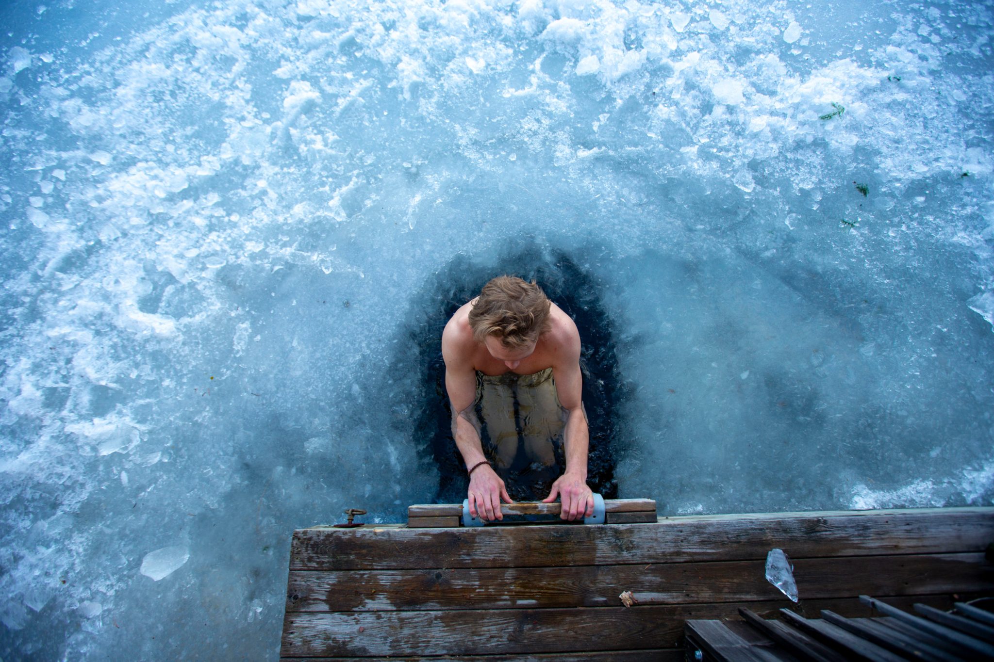 julius aspman winter swim 10886