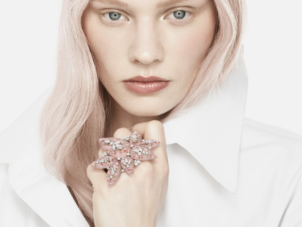boucheron human being flower (1)