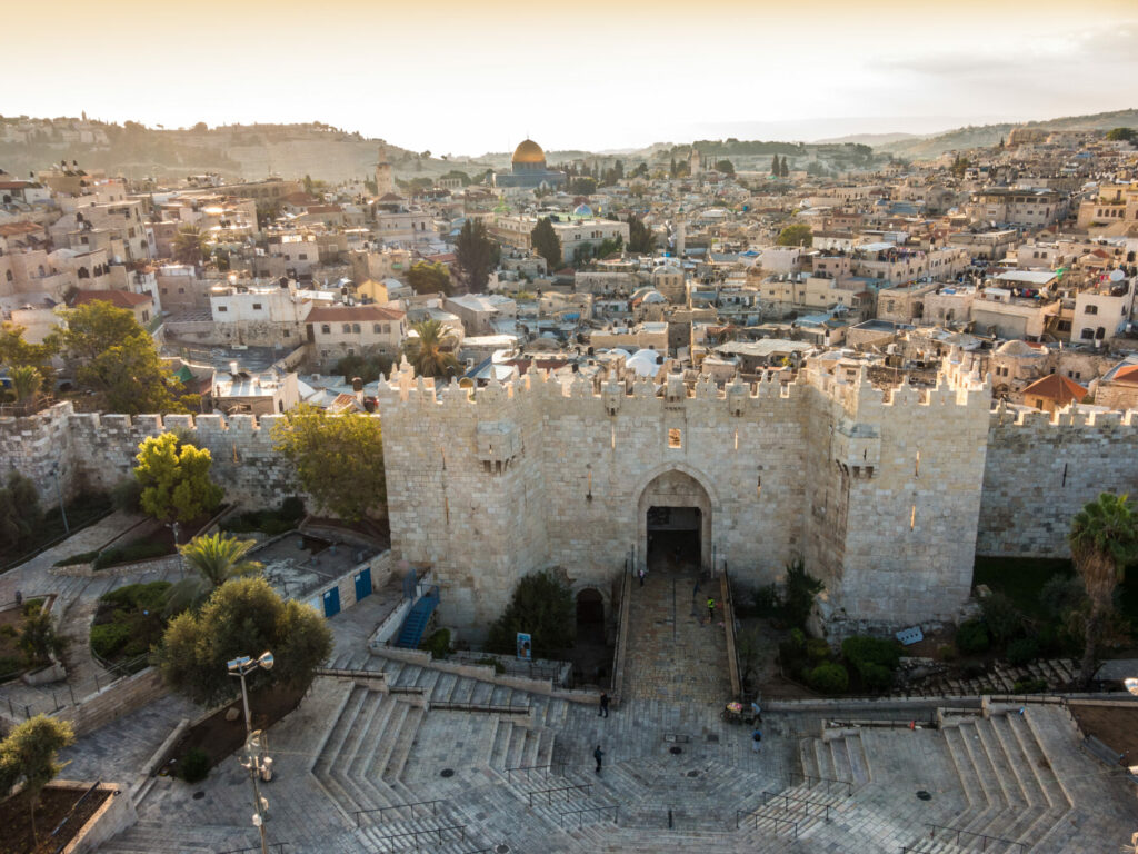 skyline,of,the,old,city,in,jerusalem,with,damascus,gate,