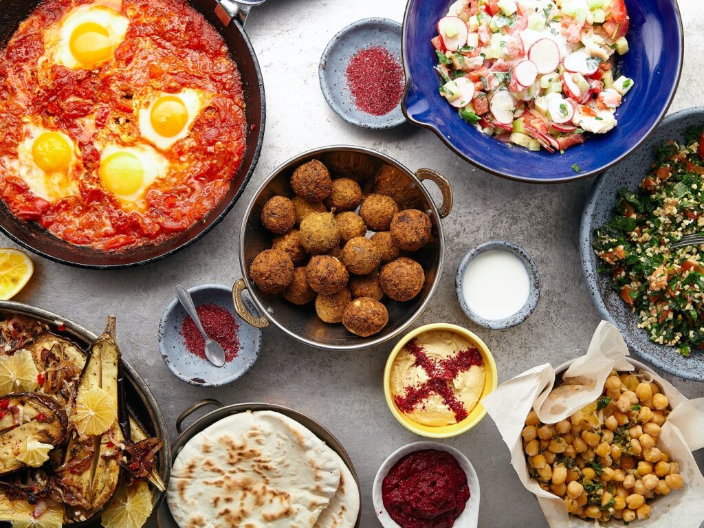 overhead,image,of,traditional,jewish,and,middle,eastern,food:,falafel,